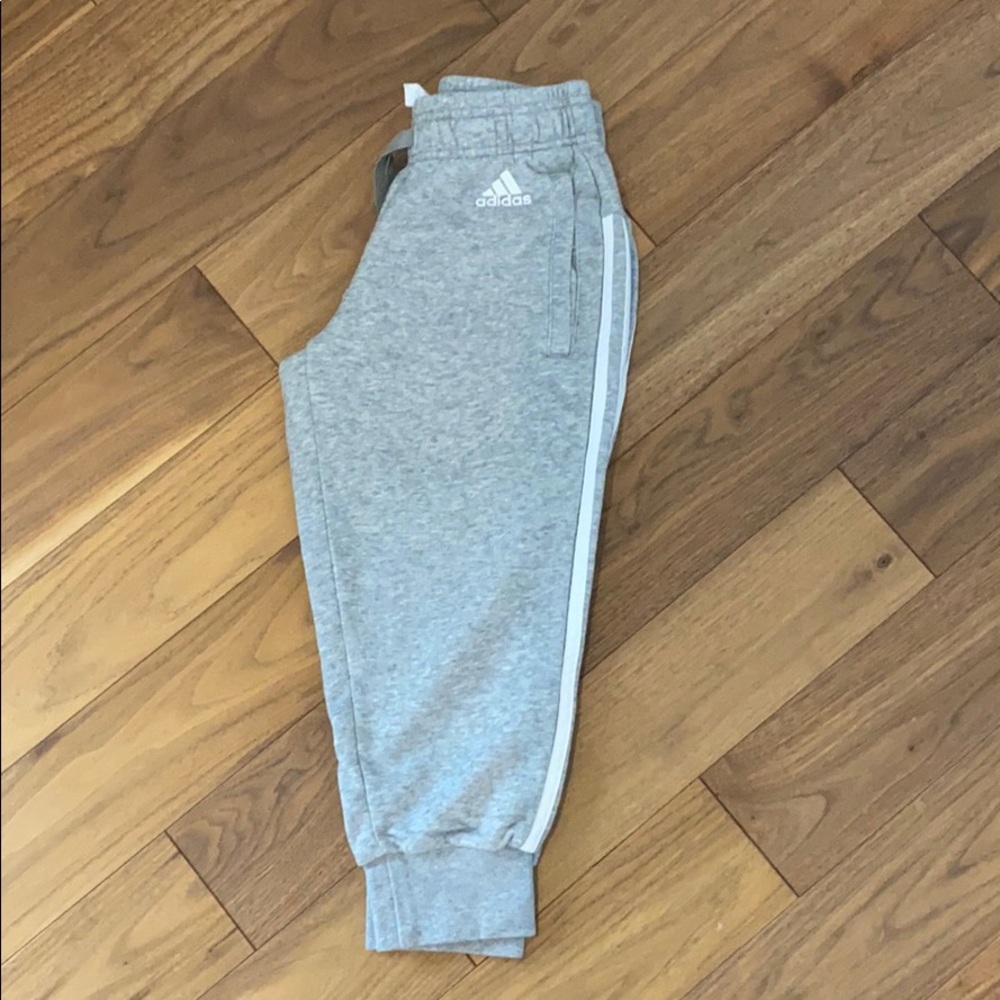 Adidas Xs grey Capri woman joggers